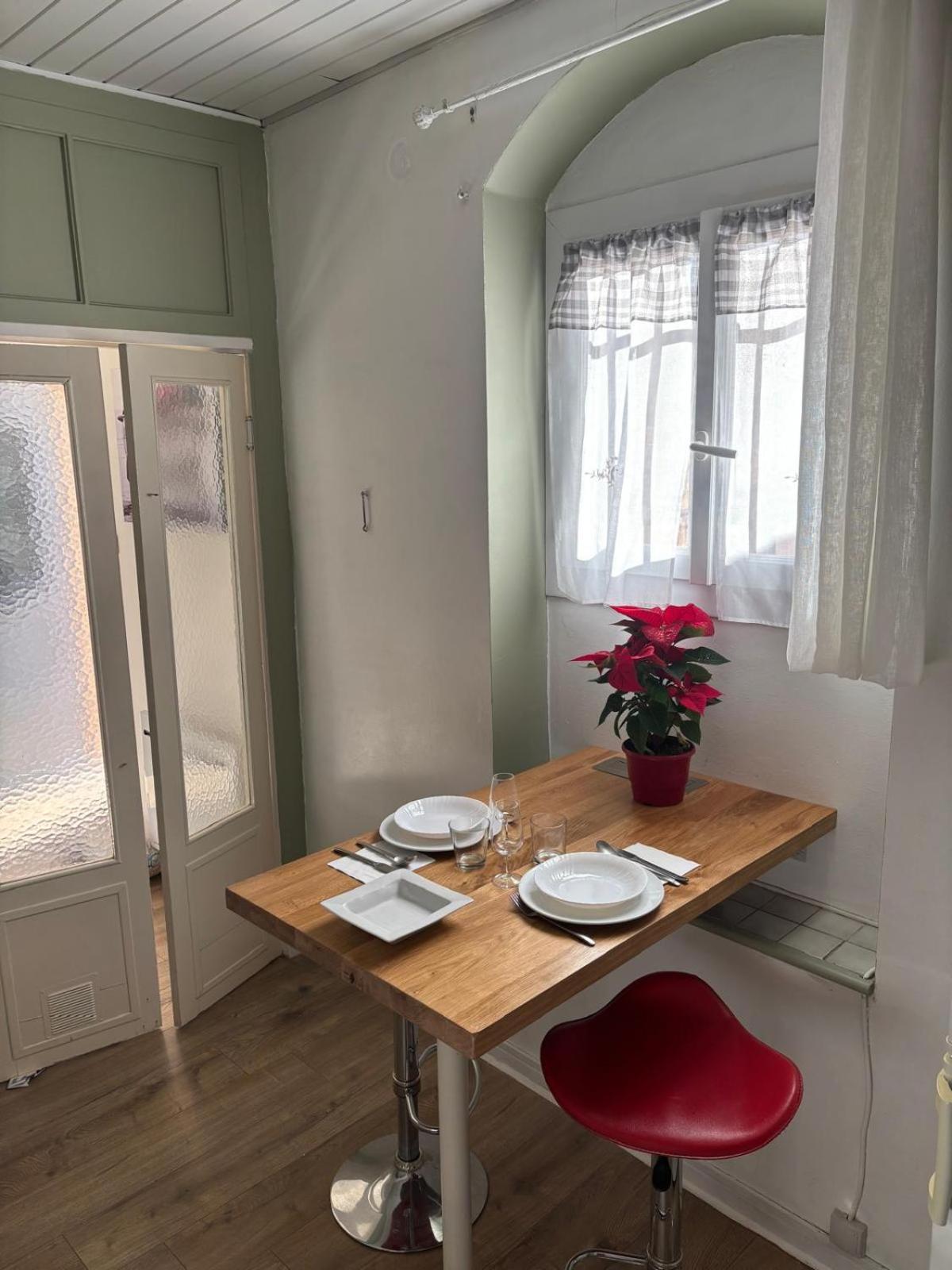 Appartement Central Des Terres Chaudes Proche Bord De Mer Мантон Екстер'єр фото